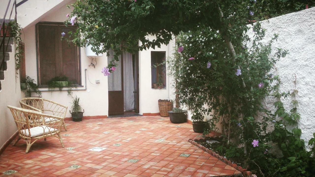 Guest House Le Ginestre Dell'Etna Belpasso Zewnętrze zdjęcie